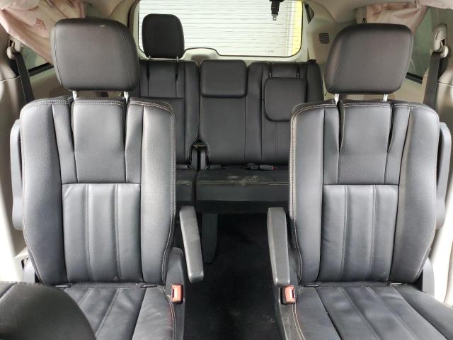 Photo 10 from auction – 2016 CHRYSLER TOWN & COU with VIN 2C4RC1BG5GR165721