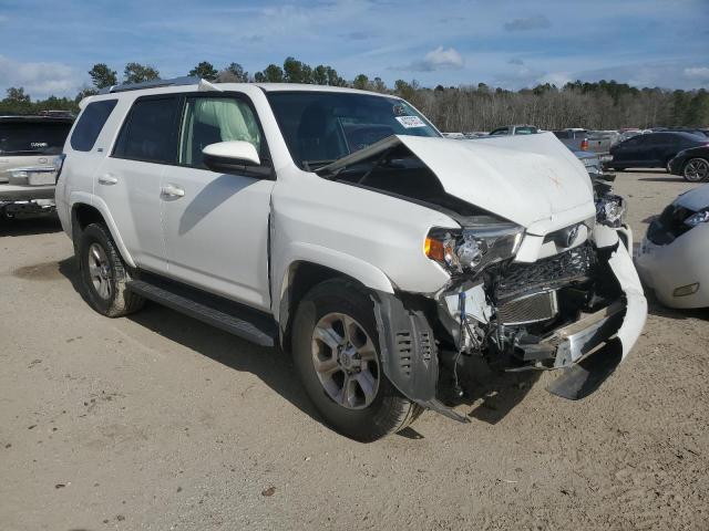 Photo 4 from auction – 2018 TOYOTA 4RUNNER SR with VIN JTEZU5JR7J5175447