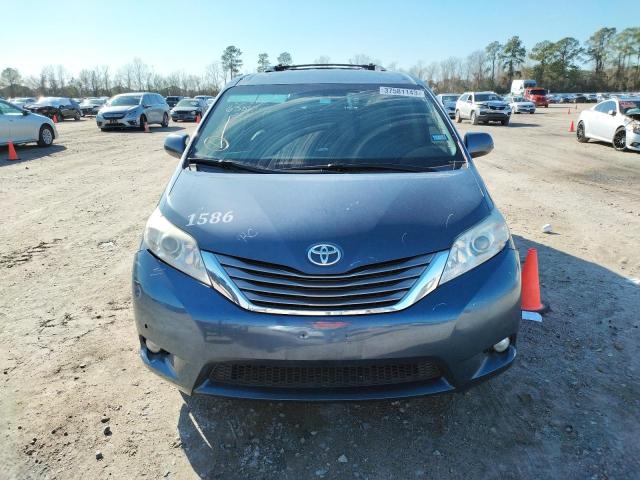 Photo 5 from auction – 2017 TOYOTA SIENNA XLE with VIN 5TDYZ3DC3HS777859