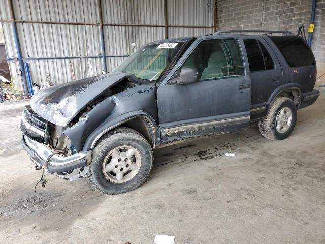 CHEVROLET BLAZER 1998 with VIN 1GNDT13W6W2146695 - Photo from auction