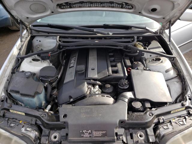 Photo 11 from auction – 2003 BMW 330 I with VIN WBAEV53403KM26831