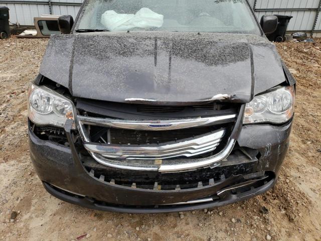 Photo 12 from auction – 2015 CHRYSLER TOWN & COU with VIN 2C4RC1BG6FR588970