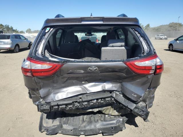Photo 6 from auction – 2018 TOYOTA SIENNA LE with VIN 5TDKZ3DC5JS964323
