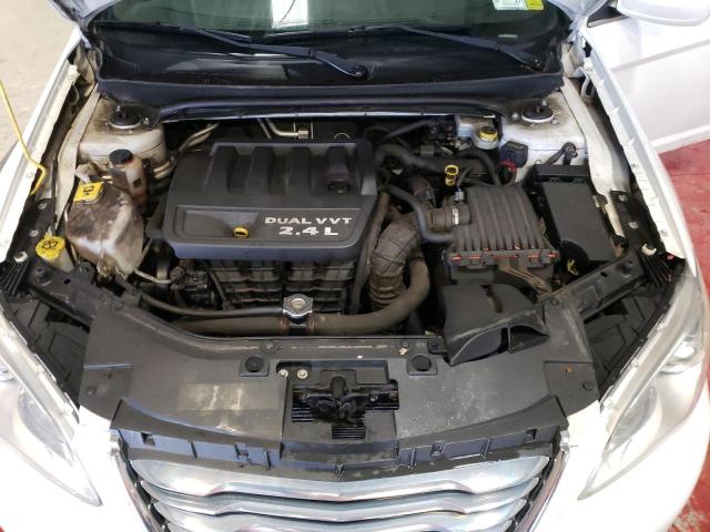 Photo 11 from auction – 2014 CHRYSLER 200 LX with VIN 1C3CCBAB3EN213958