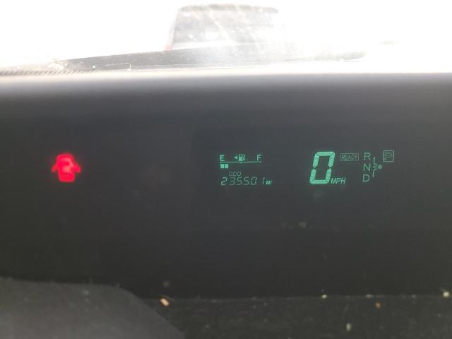 Photo 9 from auction – 2004 TOYOTA PRIUS with VIN JTDKB20U940090773