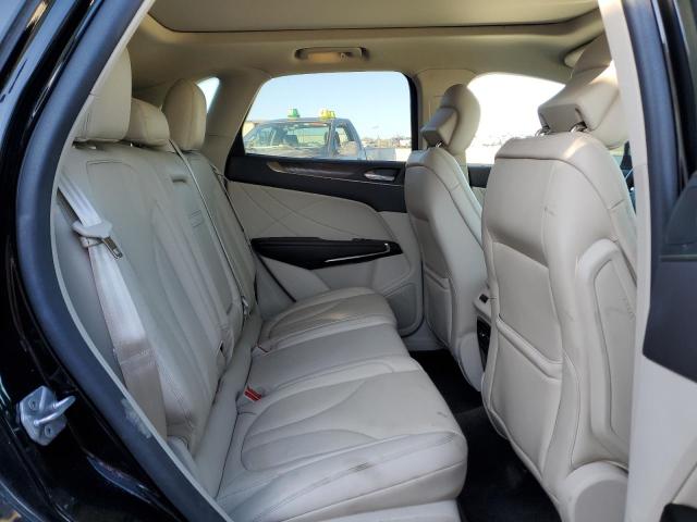 Photo 11 from auction – 2018 LINCOLN MKC RESERV with VIN 5LMCJ3D97JUL00593