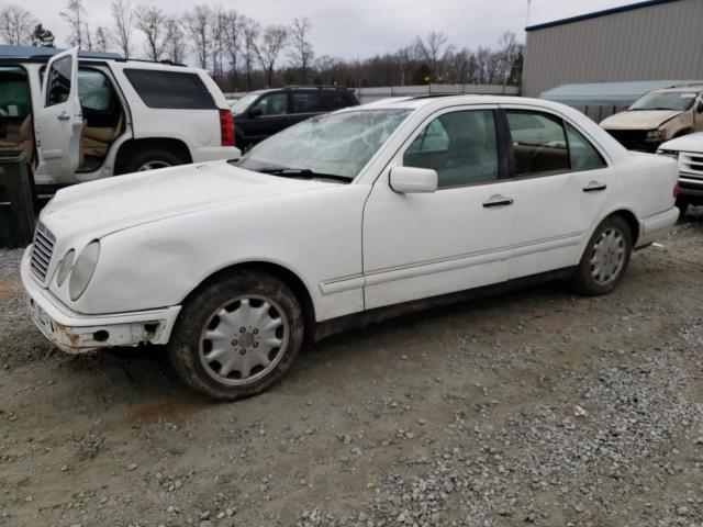 MERCEDES-BENZ E 320 1999 with VIN WDBJF65H6XA844972 - Photo from auction