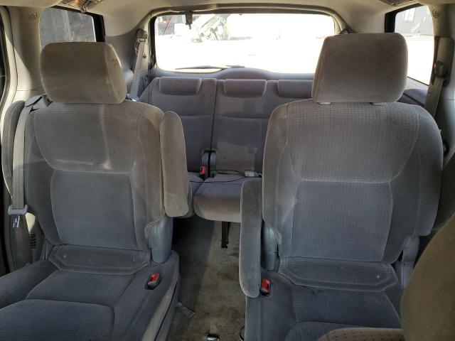 Photo 10 from auction – 2006 TOYOTA UK with VIN 5TDZA23C46S536364