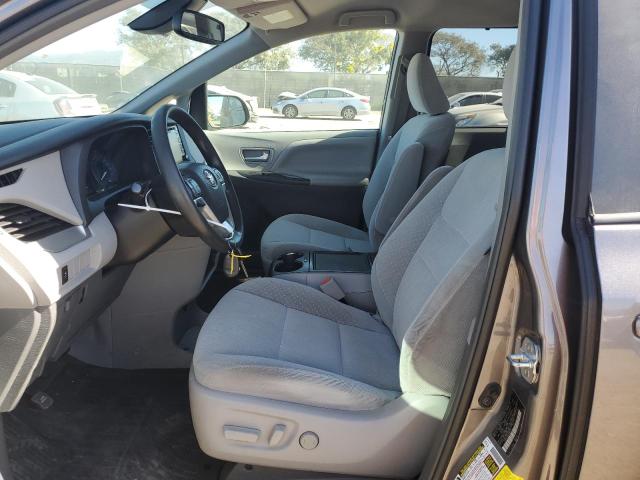 Photo 7 from auction – 2018 TOYOTA SIENNA LE with VIN 5TDKZ3DC5JS964323