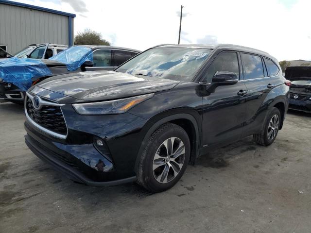 TOYOTA HIGHLANDER 2022 with VIN 5TDGBRCH7NS545499 - Photo from auction