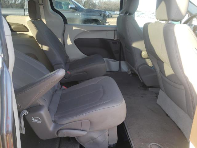 Photo 11 from auction – 2017 CHRYSLER PACIFICA T with VIN 2C4RC1DG9HR676797