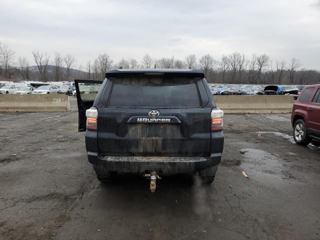 Photo 6 from auction – 2019 TOYOTA 4RUNNER SR with VIN JTEBU5JR9K5642354