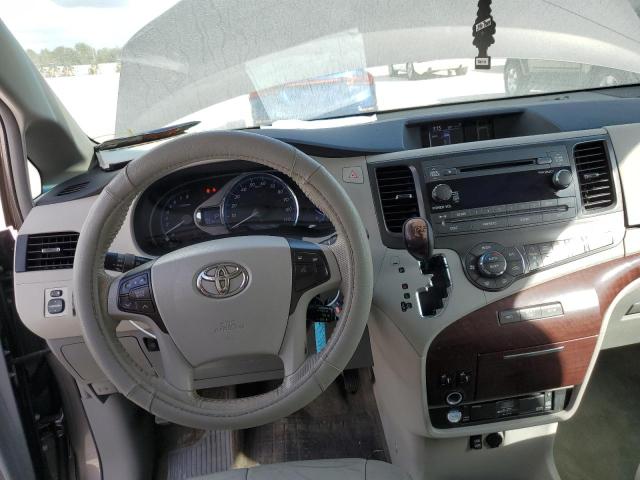 Photo 8 from auction – 2012 TOYOTA SIENNA XLE with VIN 5TDYK3DC1CS247774