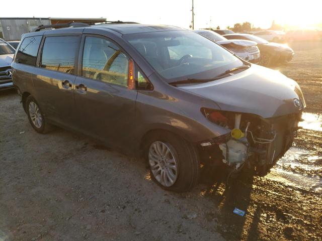 Photo 4 from auction – 2012 TOYOTA SIENNA XLE with VIN 5TDYK3DC7CS187046