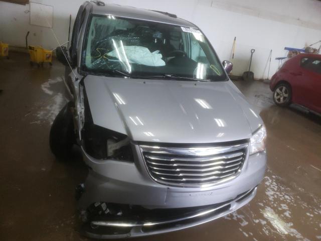 Photo 5 from auction – 2014 CHRYSLER TOWN & COU with VIN 2C4RC1CGXER373363