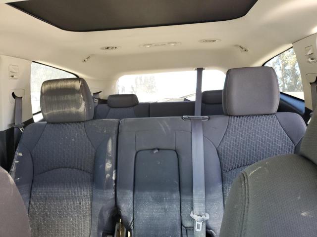 Photo 10 from auction – 2011 CHEVROLET TRAVERSE L with VIN 1GNKRGED9BJ233575
