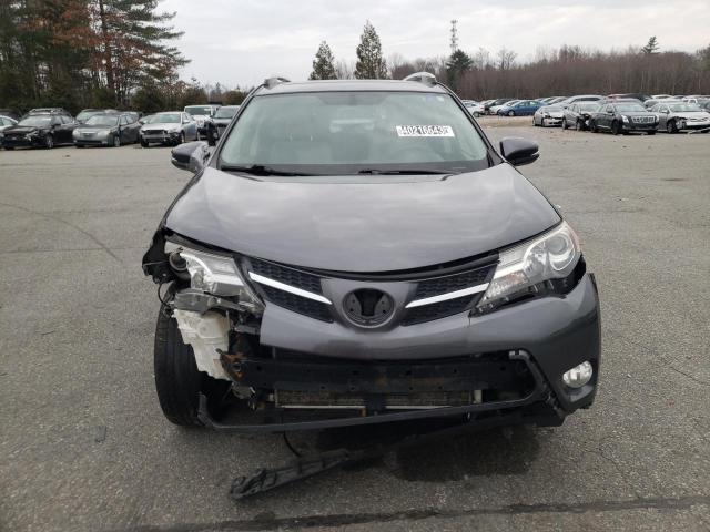 Photo 5 from auction – 2015 TOYOTA RAV4 XLE with VIN JTMRFREVXFD163819