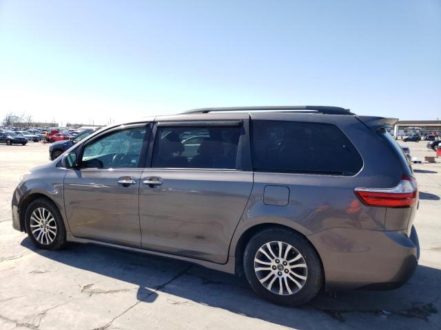 Photo 2 from auction – 2018 TOYOTA SIENNA XLE with VIN 5TDYZ3DC1JS910463