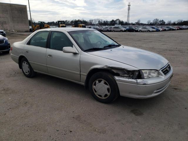 Photo 4 from auction – 2000 TOYOTA CAMRY CE with VIN 4T1BG22K4YU633941
