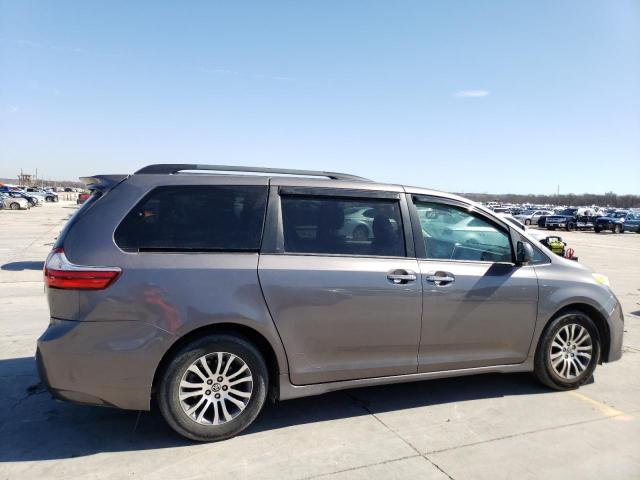 Photo 3 from auction – 2018 TOYOTA SIENNA XLE with VIN 5TDYZ3DC1JS910463