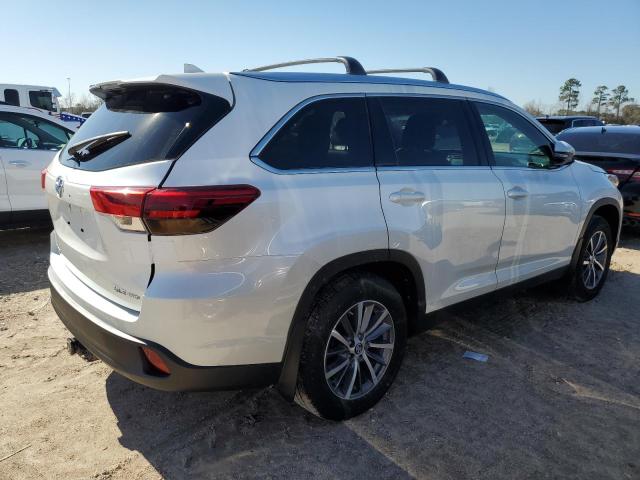 Photo 3 from auction – 2019 TOYOTA HIGHLANDER with VIN 5TDJZRFH1KS927634