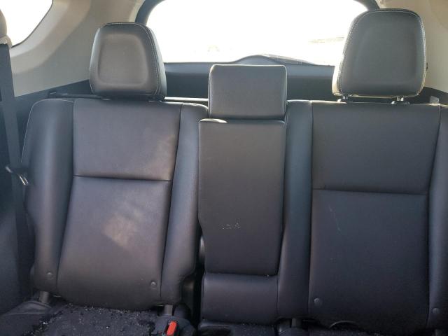 Photo 10 from auction – 2018 TOYOTA RAV4 LIMIT with VIN JTMDFREVXJD242247