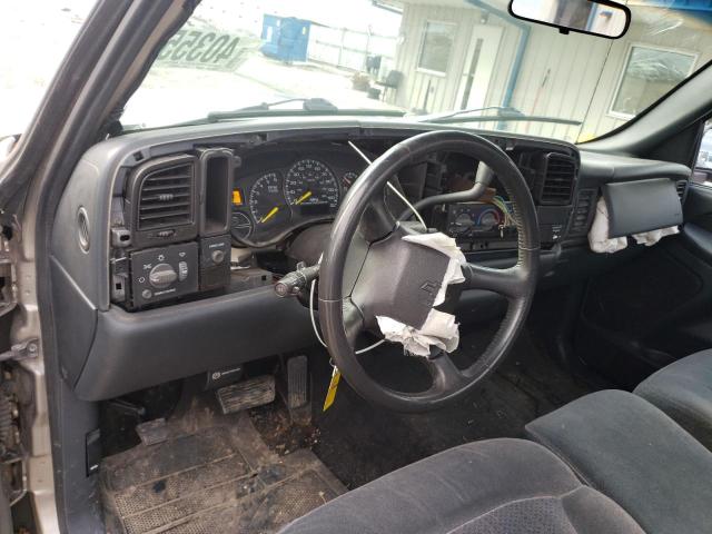Photo 8 from auction – 2000 CHEVROLET silverado with VIN 1GCEC14T8YZ235812