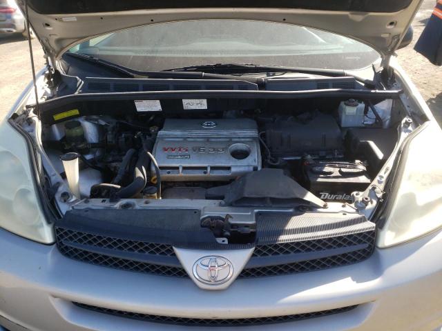 Photo 12 from auction – 2004 TOYOTA SIENNA CE with VIN 5TDZA23C04S211708