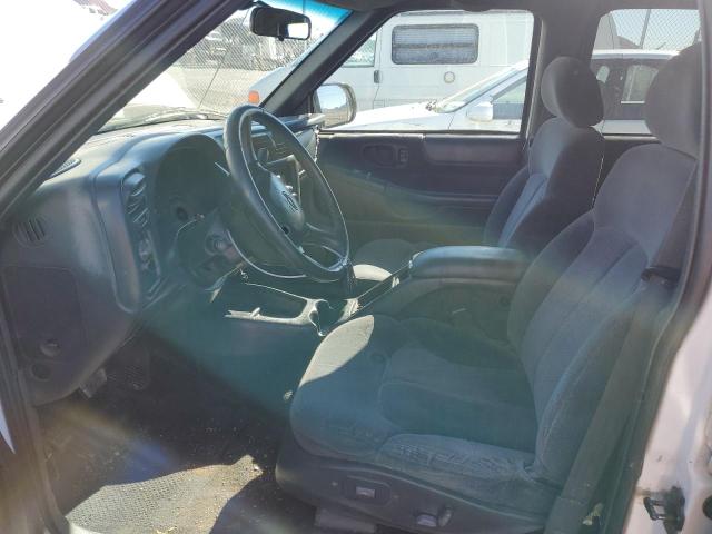 Photo 7 from auction – 2001 CHEVROLET BLAZER with VIN 1GNDT13W112173344
