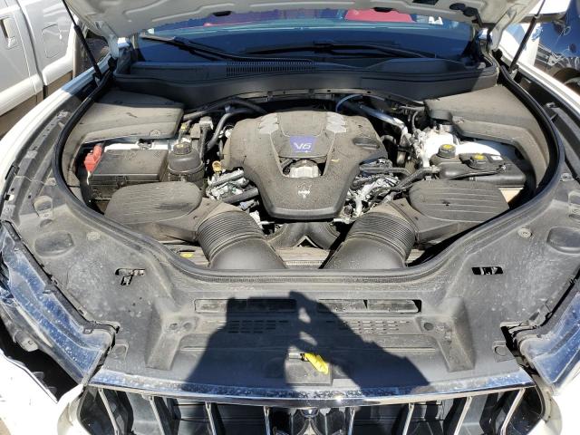 Photo 12 from auction – 2017 MASERATI LEVANTE S with VIN ZN661YUS5HX215960