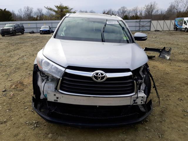 Photo 5 from auction – 2016 TOYOTA HIGHLANDER with VIN 5TDJKRFH6GS321337