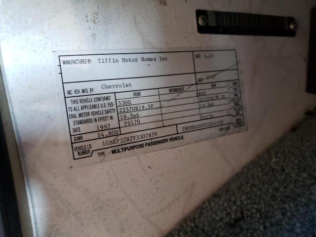 Photo 10 from auction – 1997 OTHER OTHER with VIN 1GBKP37N7V3307859