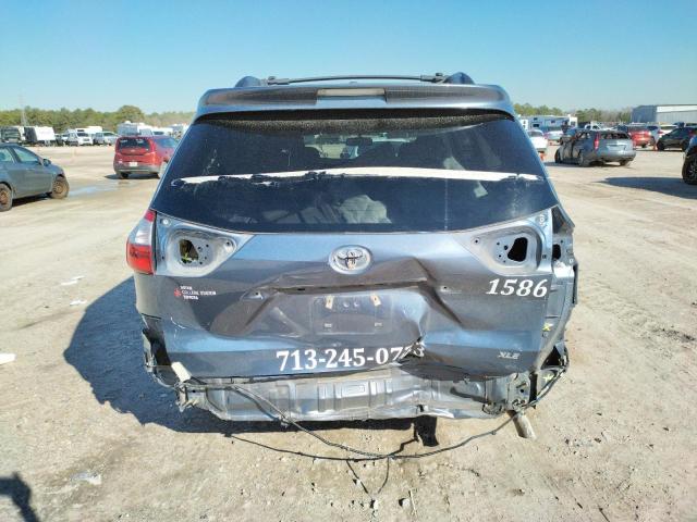 Photo 6 from auction – 2017 TOYOTA SIENNA XLE with VIN 5TDYZ3DC3HS777859