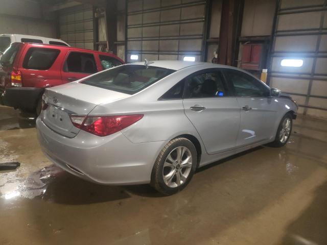 Photo 3 from auction – 2011 HYUNDAI SONATA SE with VIN 5NPEC4AC8BH038353