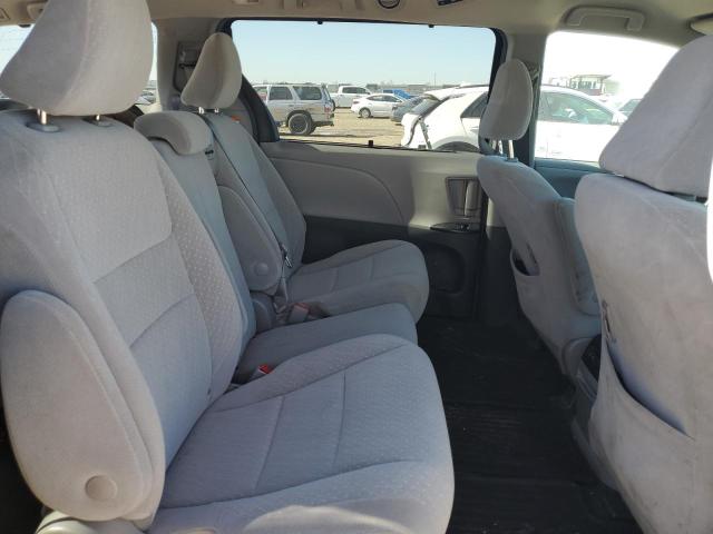 Photo 11 from auction – 2018 TOYOTA SIENNA LE with VIN 5TDKZ3DC5JS964323