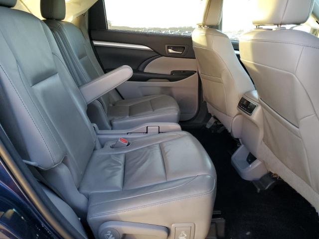 Photo 11 from auction – 2016 TOYOTA HIGHLANDER with VIN 5TDJKRFHXGS287693