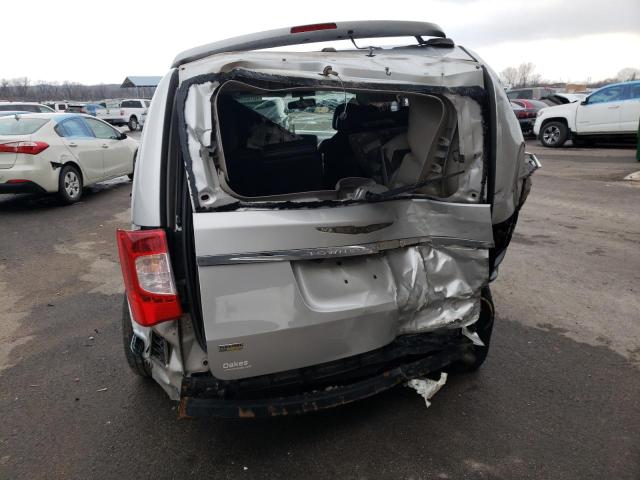 Photo 6 from auction – 2011 CHRYSLER TOWN & COU with VIN 2A4RR8DG1BR690041