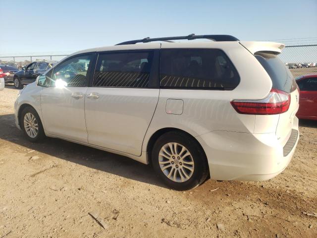 Photo 2 from auction – 2017 TOYOTA SIENNA XLE with VIN 5TDYZ3DC0HS818416