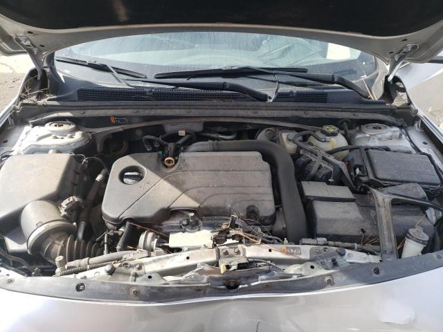 Photo 11 from auction – 2018 CHEVROLET MALIBU LT with VIN 1G1ZD5STXJF145571