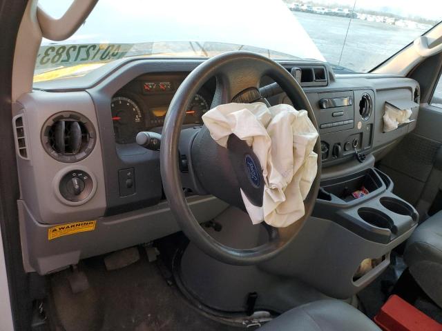 Photo 8 from auction – 2019 FORD ECONOLINE with VIN 1FDWE3FS5KDC42487