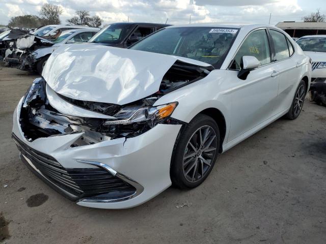 Photo 1 from auction – 2022 TOYOTA CAMRY XLE with VIN 4T1F31AK9NU587446