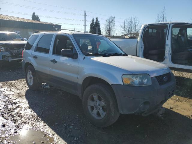 Photo 4 from auction – 2005 FORD ESCAPE XLT with VIN 1FMYU93125KA97323