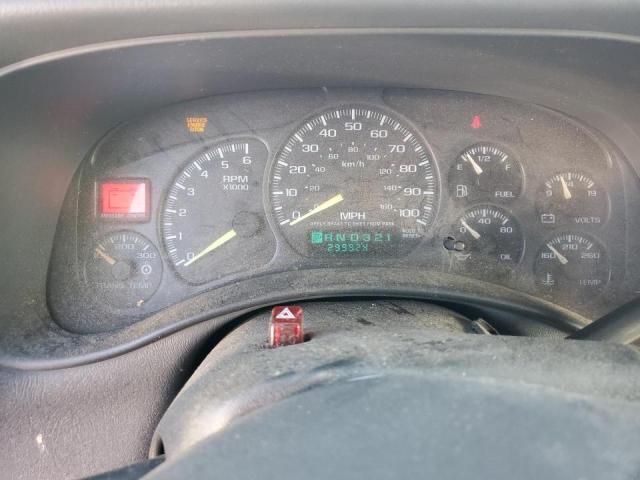 Photo 9 from auction – 2002 CHEVROLET SILVERADO with VIN 1GCHC23U92F122179