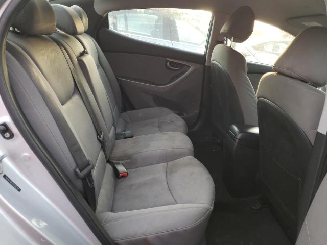 Photo 10 from auction – 2012 HYUNDAI ELANTRA GL with VIN 5NPDH4AE2CH082204