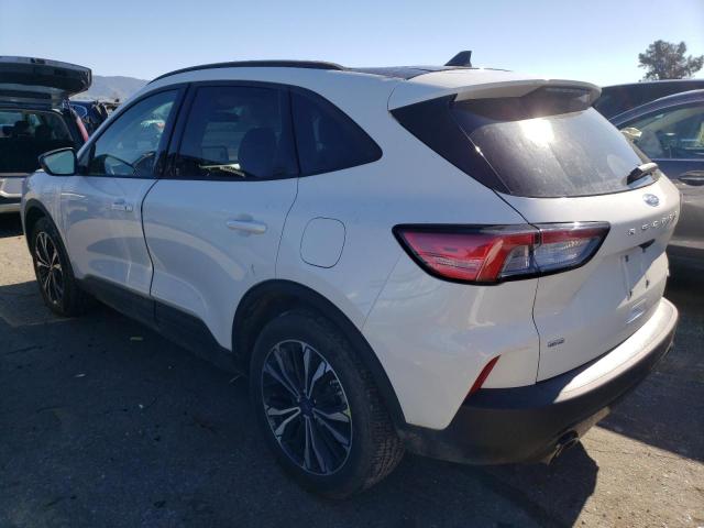 Photo 2 from auction – 2021 FORD ESCAPE SE with VIN 1FMCU9BZ1MUB12396