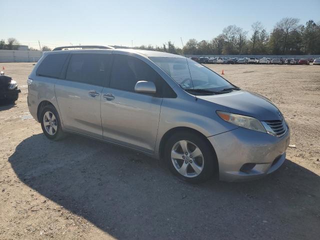 Photo 4 from auction – 2012 TOYOTA SIENNA LE with VIN 5TDKK3DC8CS224093