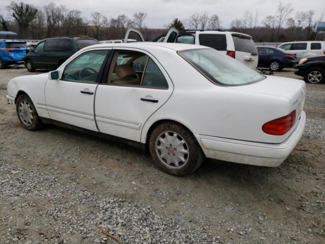 Photo 2 from auction – 1999 MERCEDES-BENZ E 320 with VIN WDBJF65H6XA844972