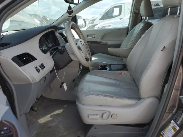 Photo 7 from auction – 2012 TOYOTA SIENNA XLE with VIN 5TDYK3DC1CS247774