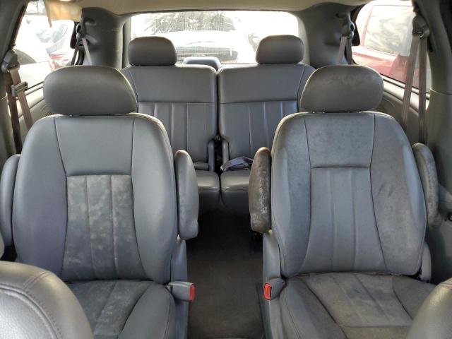 Photo 10 from auction – 2004 CHRYSLER TOWN & COU with VIN 2C8GP54L84R586372