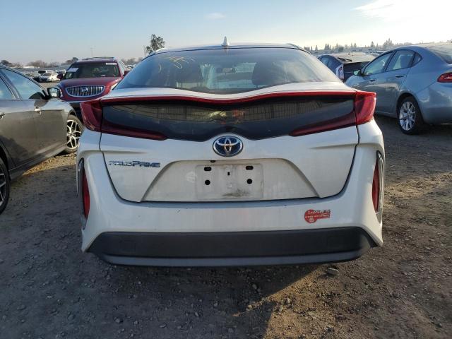 Photo 6 from auction – 2018 TOYOTA PRIUS PRIM with VIN JTDKARFP2J3072915